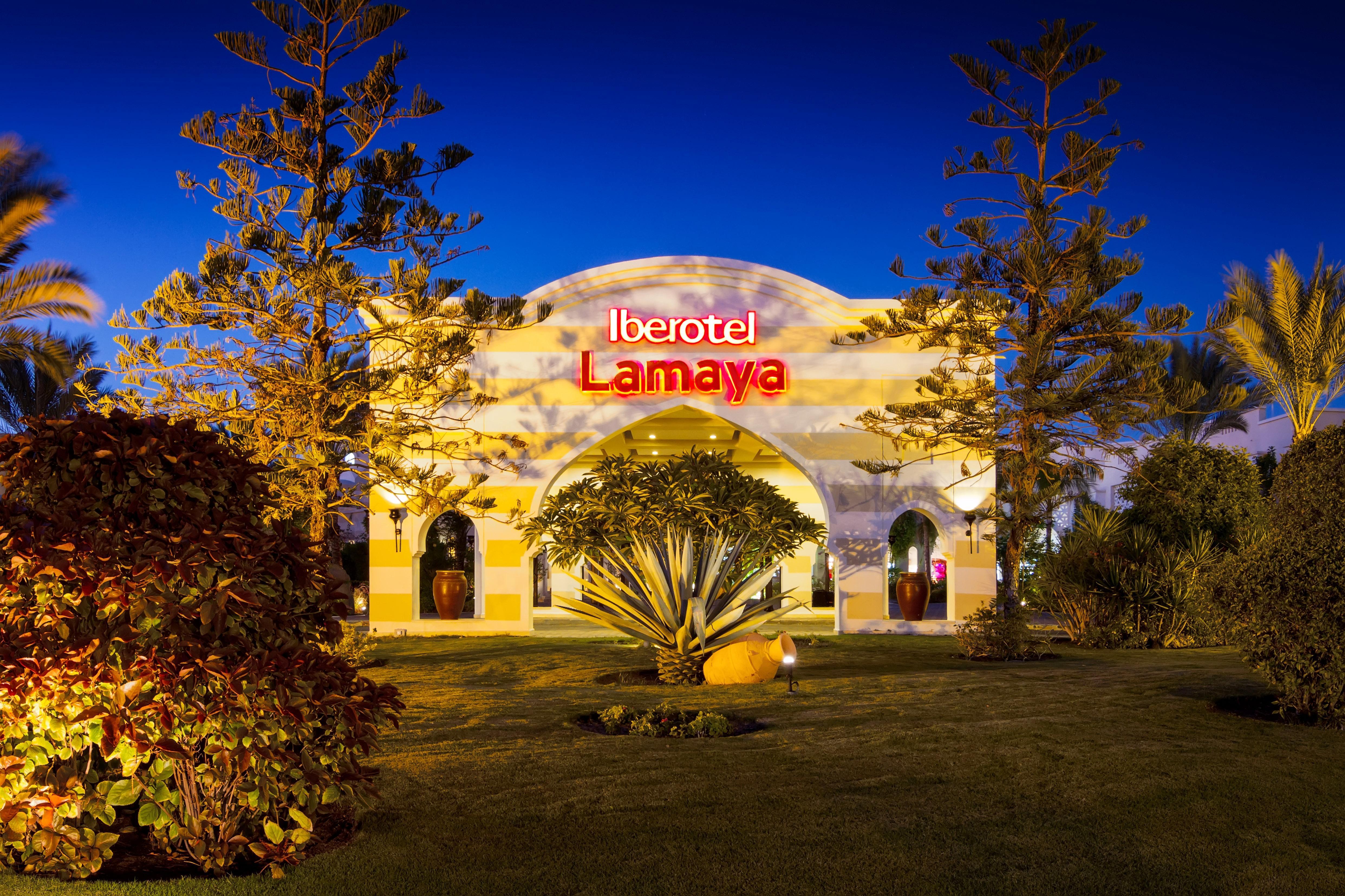 Jaz Lamaya Resort Coraya Bay Exterior photo